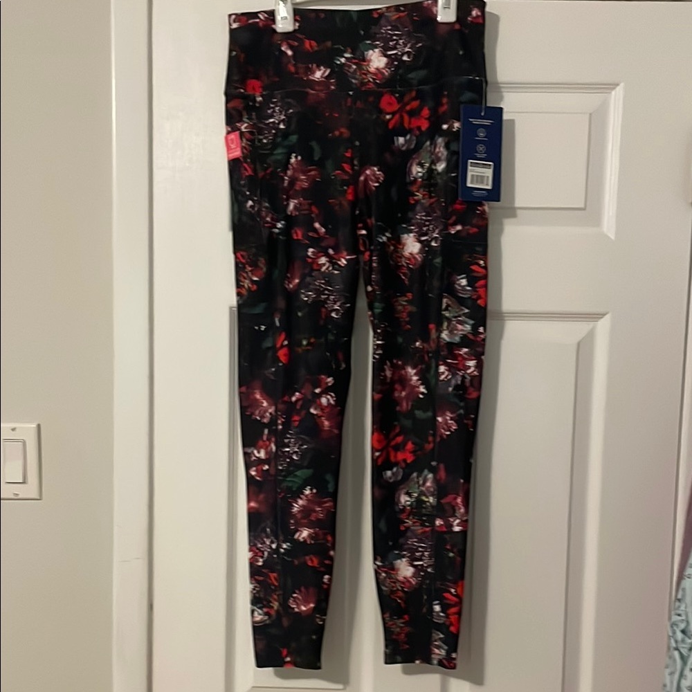 Marika Floral Print Leggings 25”- Black and Red New With Tags NWT